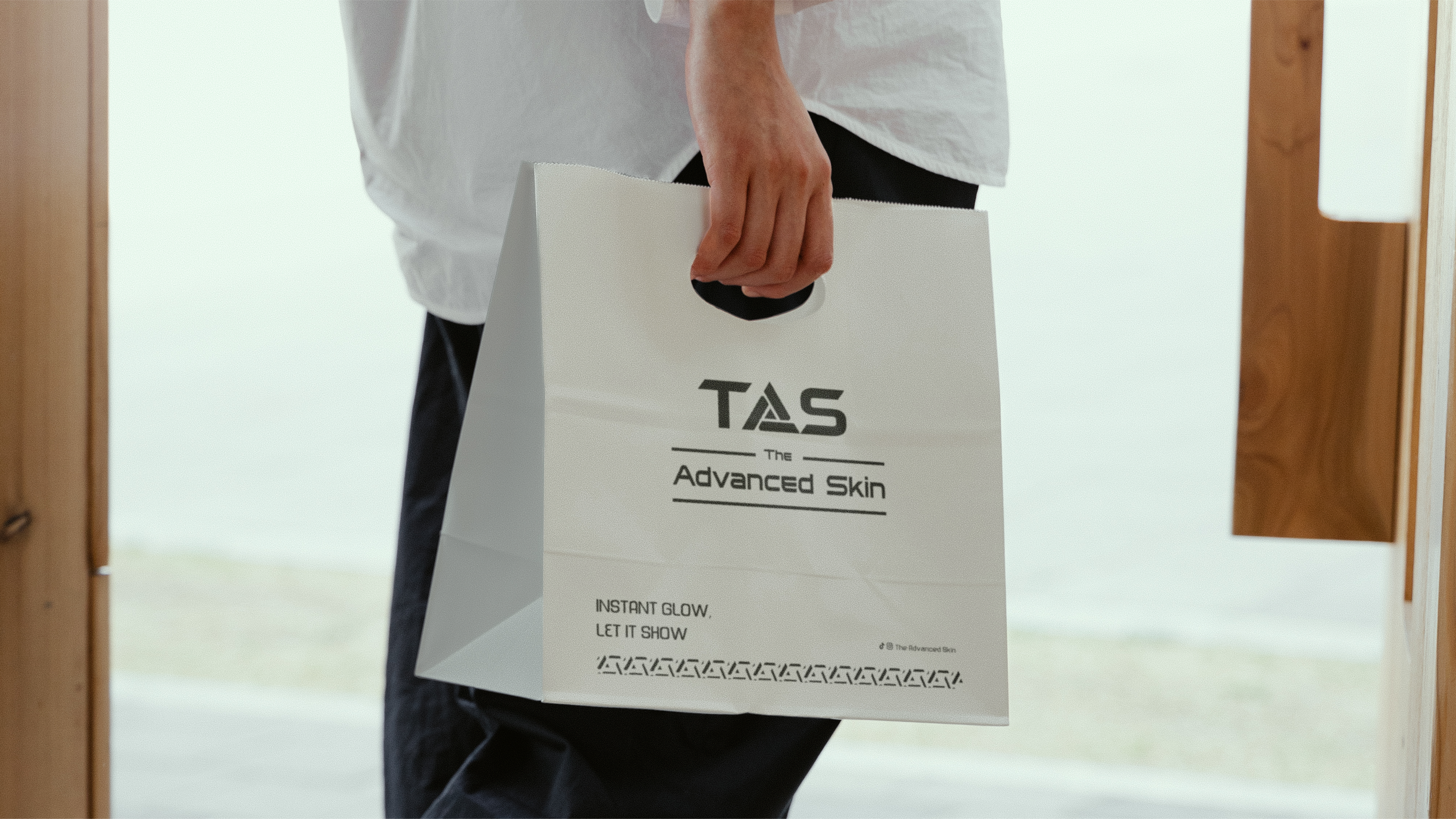 تصميم هوية بصرية لقطاع العناية بالبشرة والتجميل | TAS 34